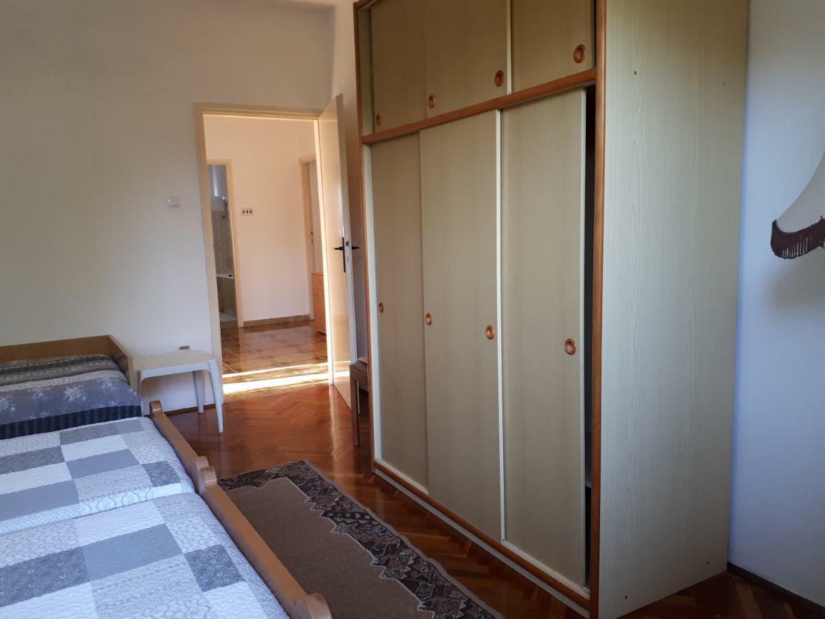 Apartman Ivan Apartamento Pula Exterior foto